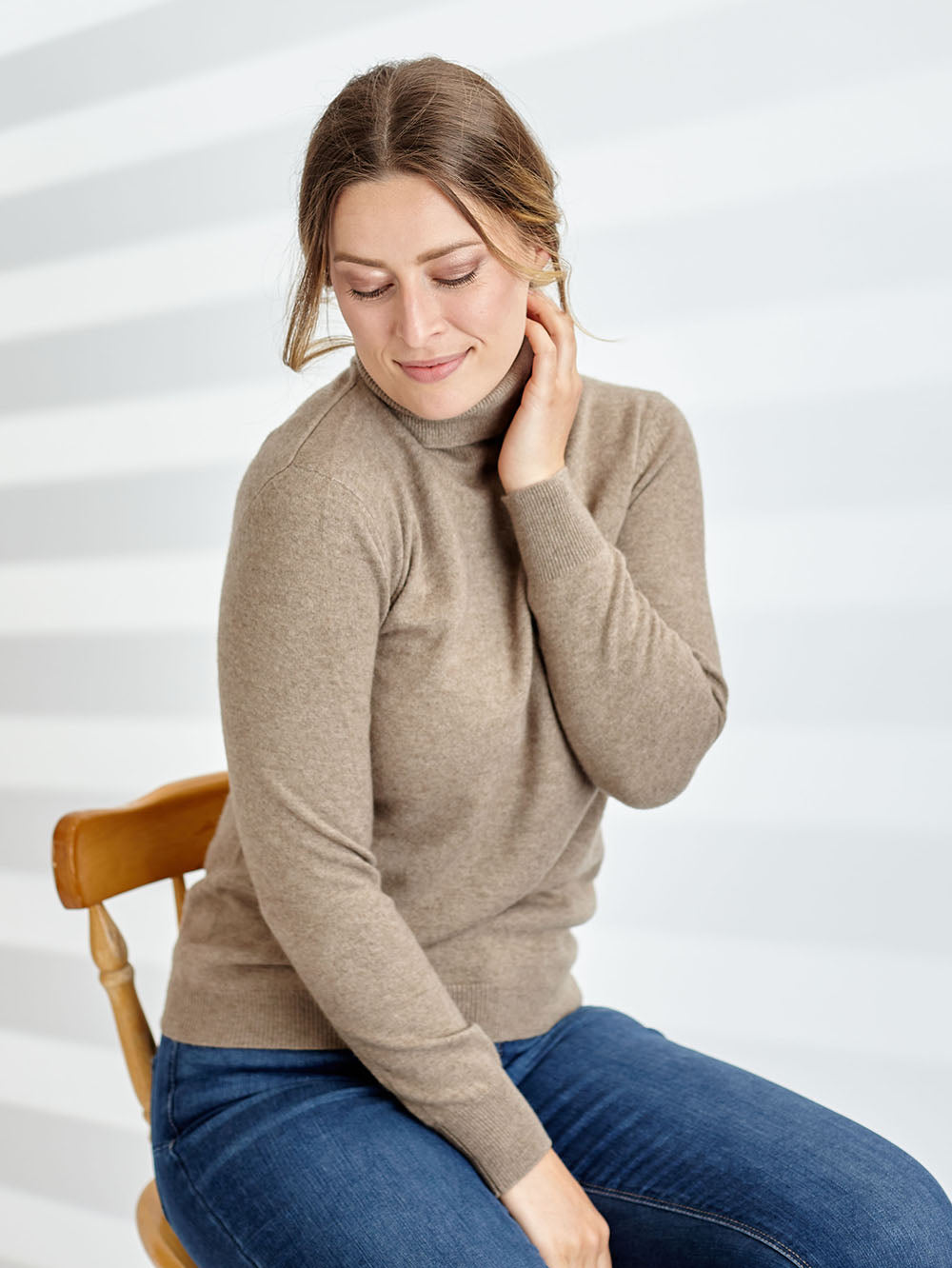 100% Mongolian Cashmere Polo Neck Sweater | Classic Style | 100